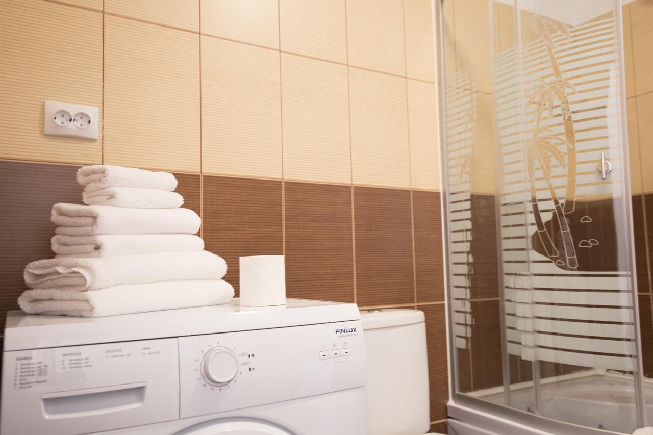 Sunny Old Town Apartment Brasov Luaran gambar